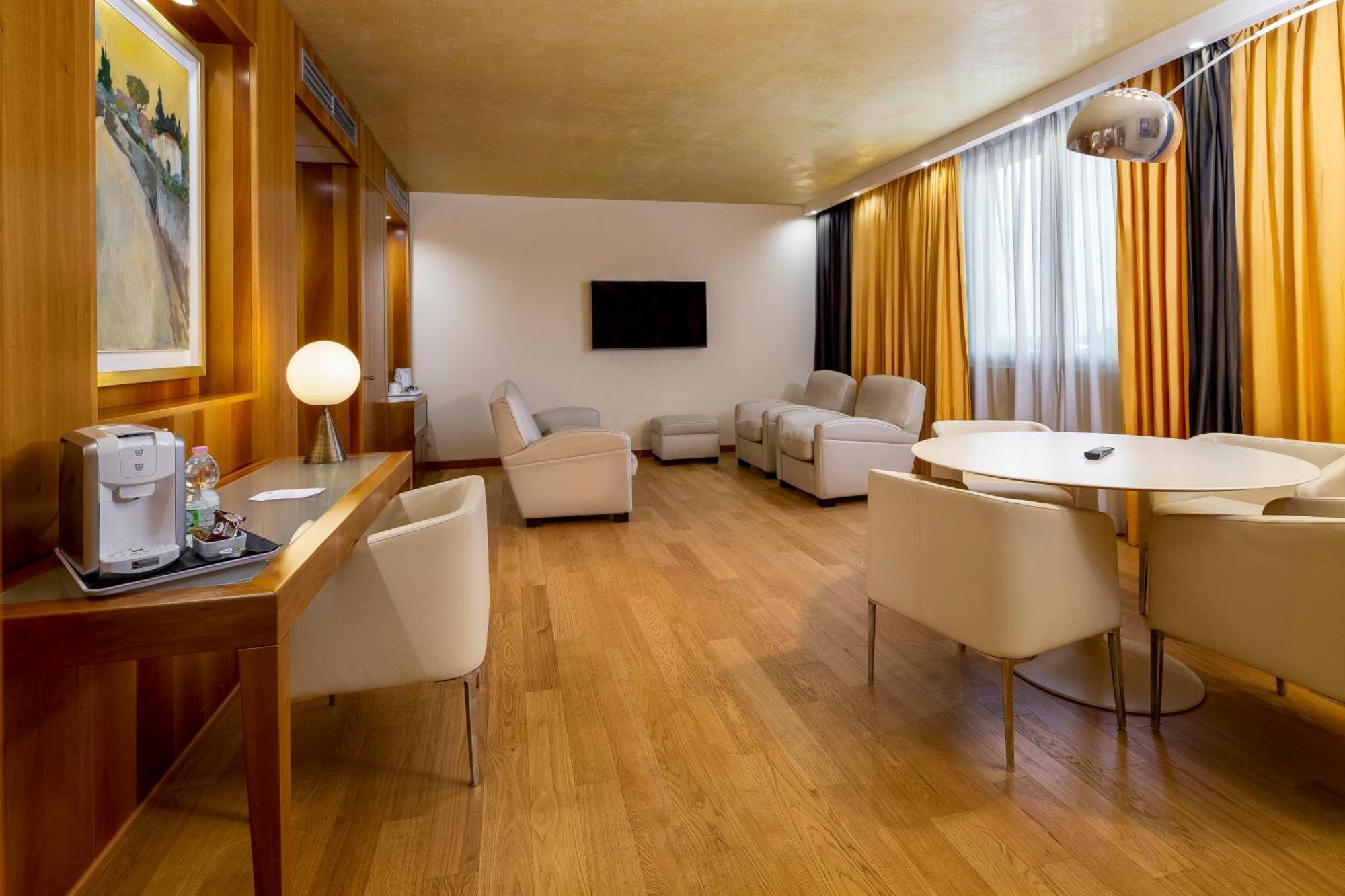 Crowne Plaza Padova By Ihg Hotel Eksteriør billede